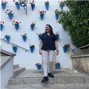 Soy Naroa estudiante de grado de Quimica. Ofrezco clases particulares desde primaria hasta ESO y BACHILLERATO en cualquier tipo de asignatura